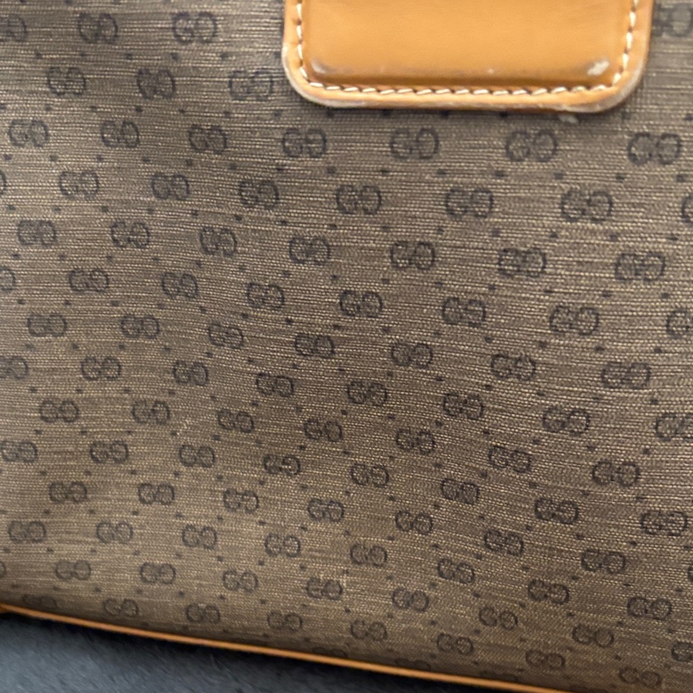 100% Authentic Gucci Tan and Brown Crossbody Bag - Picture 4 of 10